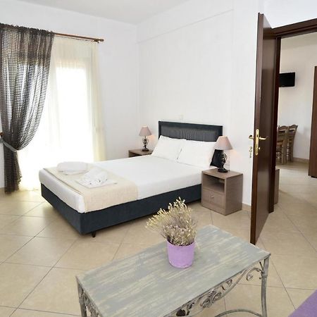 Appartement Inanthi à Potos Chambre photo